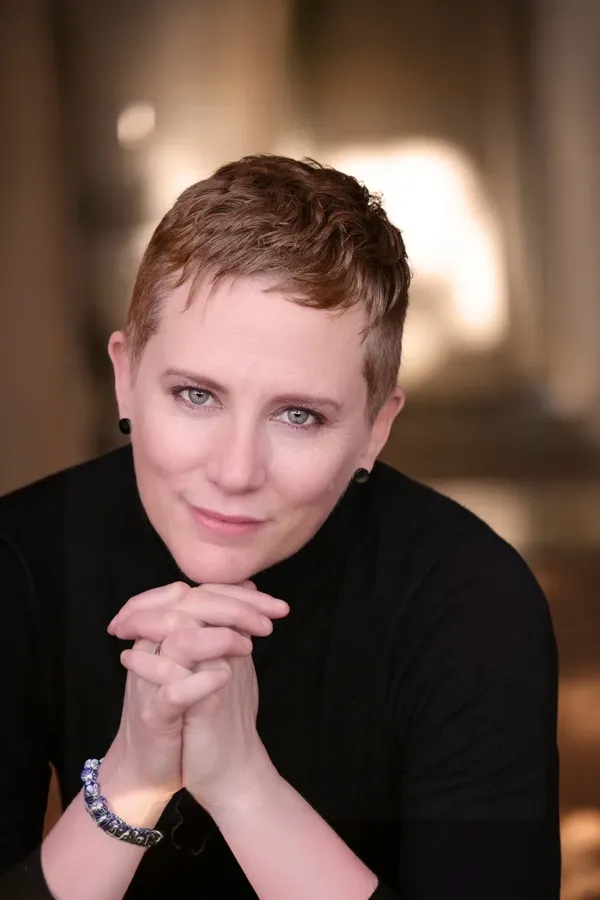 Professional headshot in Johannesburg by Lisa Trocchi, photo 15 of 18